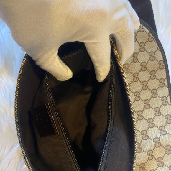 Authentic Gucci hip bag. - Picture 11 of 13